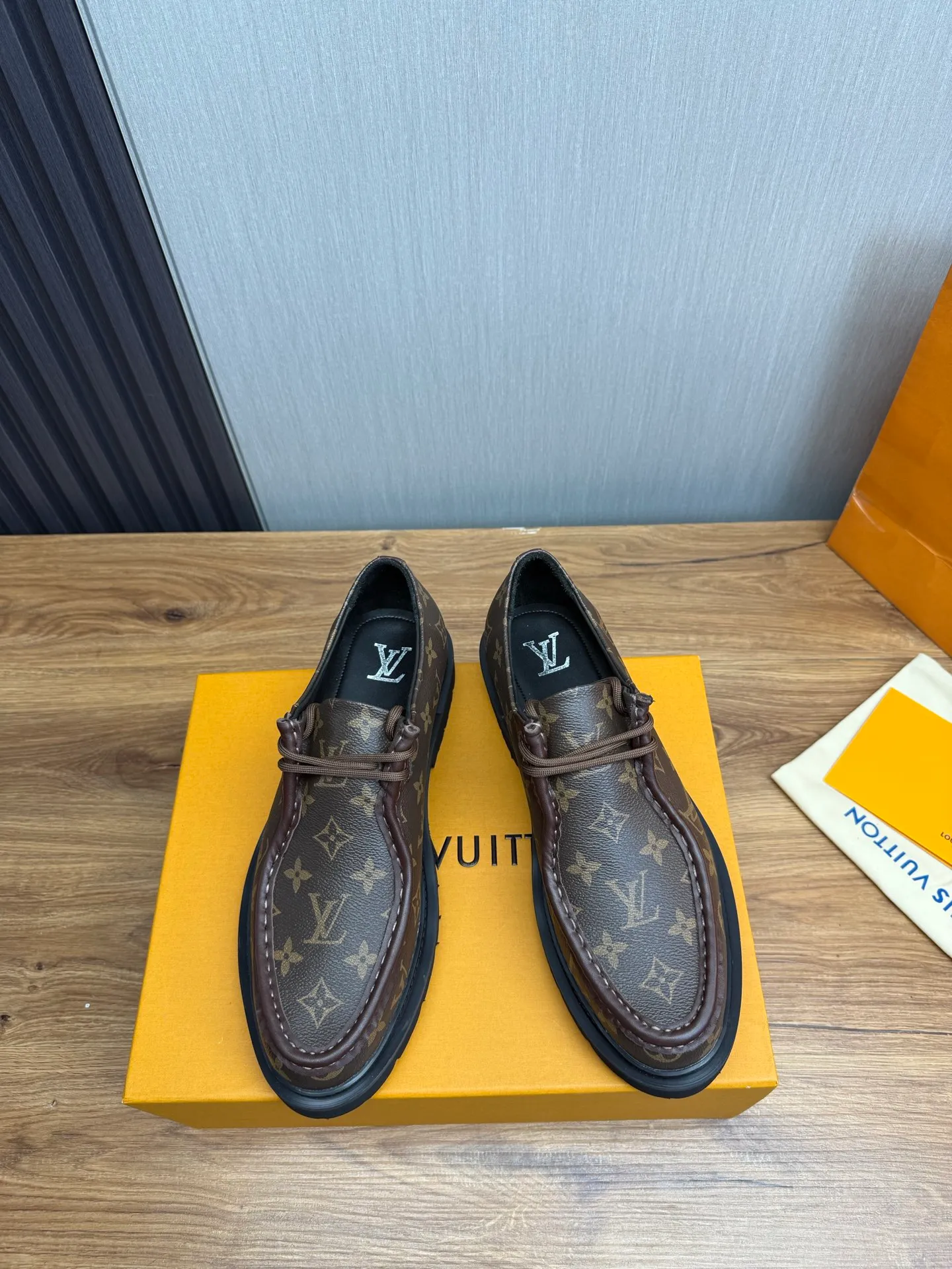 Factory 680💰 LV. Men's business casual leather shoes, all made of imported original brand leather, just to create a more comfortable wearing experience, original non-slip and wear-resistant outsole ✔️16-45 (38.45 non-returnable)